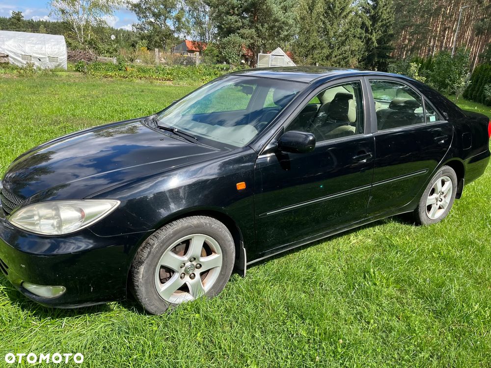 Toyota Camry 3.0 V6 - 7
