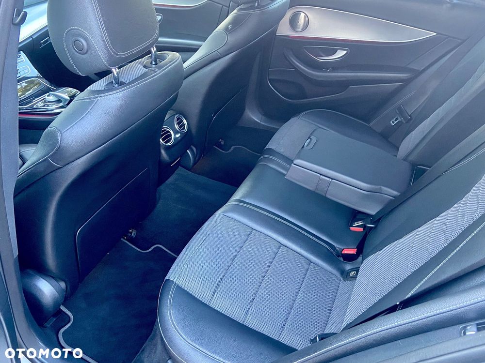 Mercedes-Benz Klasa E 220 d 9G-TRONIC AMG Line - 17
