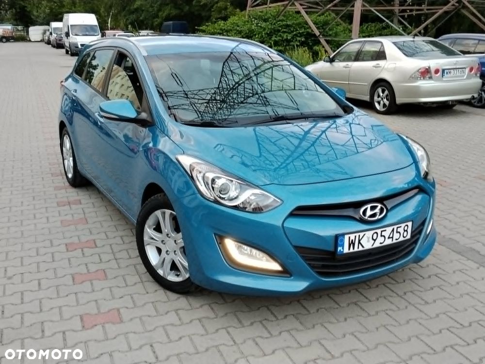 Hyundai i30 blue 1.6 GDI YES Gold - 3
