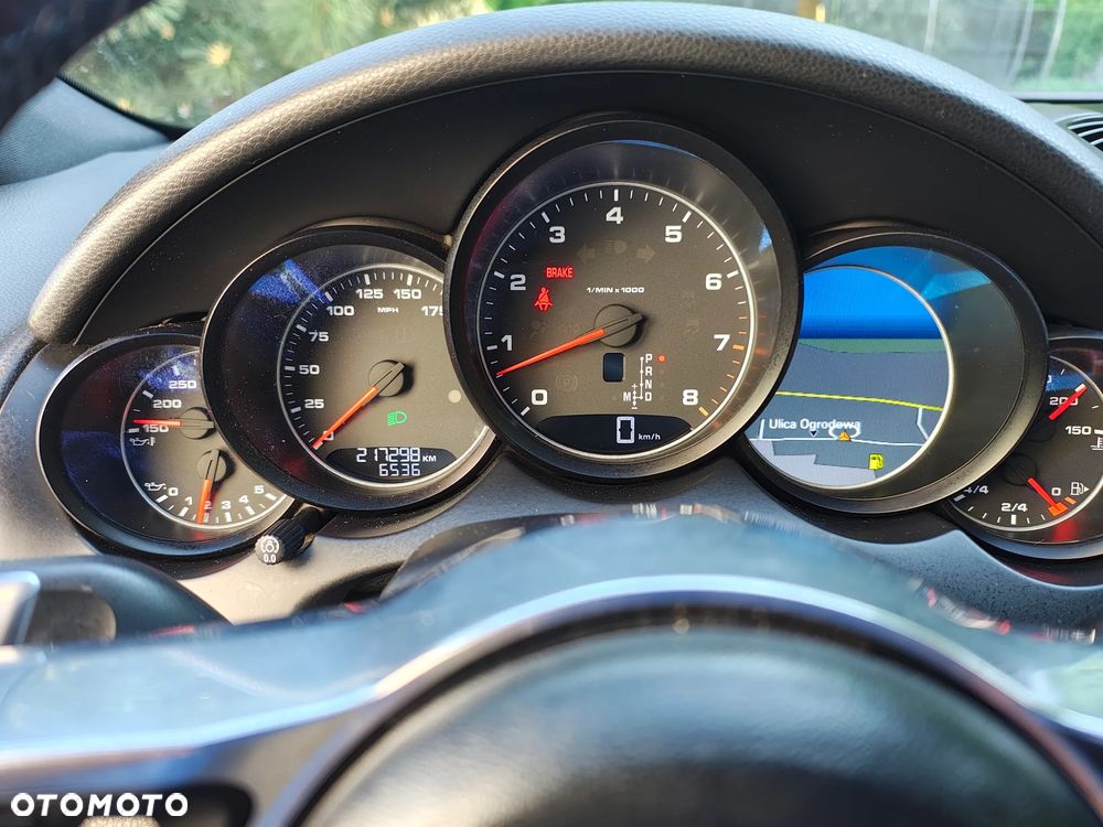 Porsche Cayenne S - 12