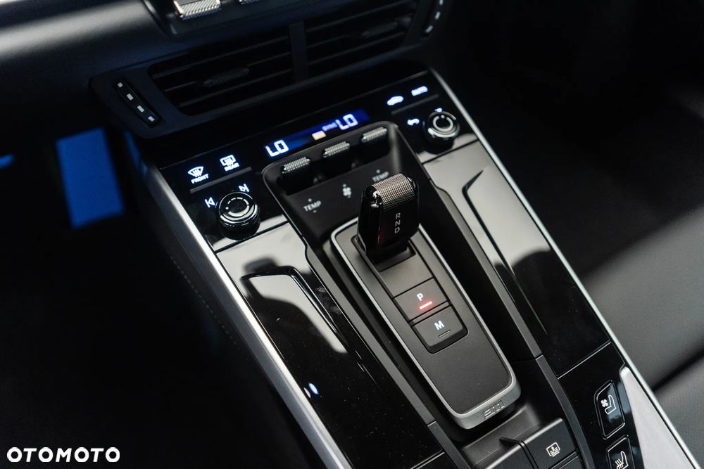 Porsche 911 Carrera 4S - 30