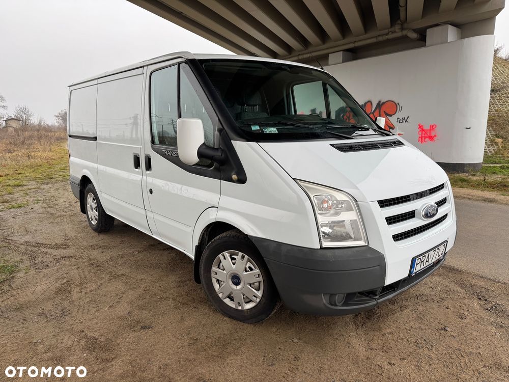 Ford Transit - 1
