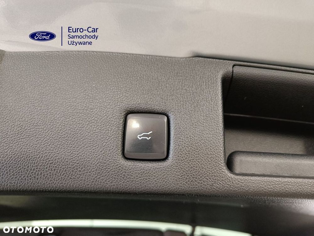 Ford Kuga 2.5 Duratec PHEV ST-LINE X - 9
