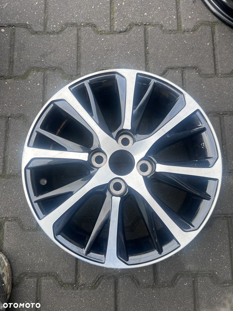 5. Felga Toyota Yaris 15'' oryginalna - 1