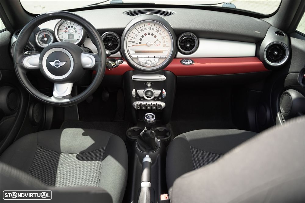 MINI Cabrio Cooper - 12
