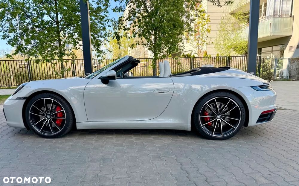 Porsche 911 Carrera 4S - 2