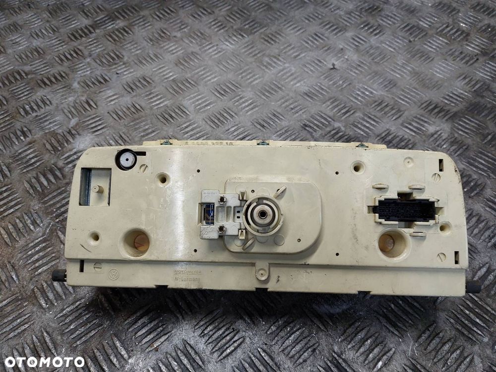LICZNIK ZEGARY VOLKSWAGEN TRANSPORTER T4 2.4 D 357919033CB 6160522024 - 4