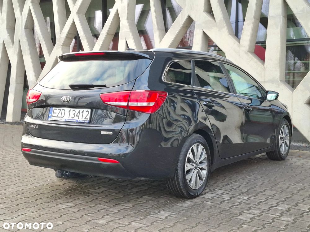 Kia Ceed 1.6 GDI Platinum Edition - 9