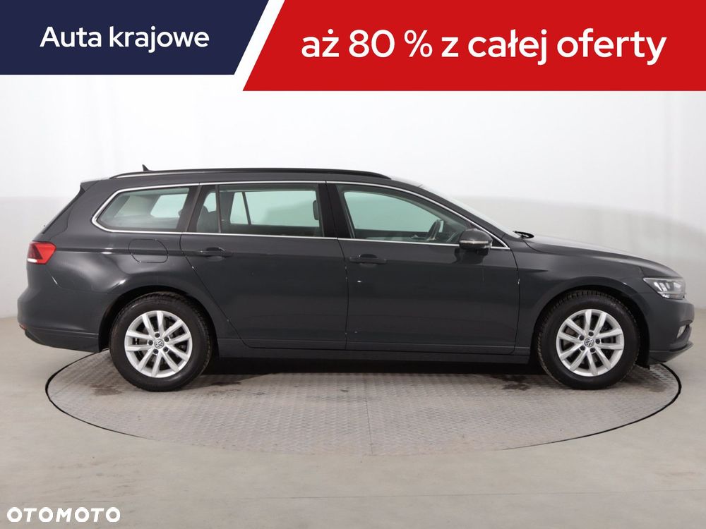 Volkswagen Passat Variant - 8