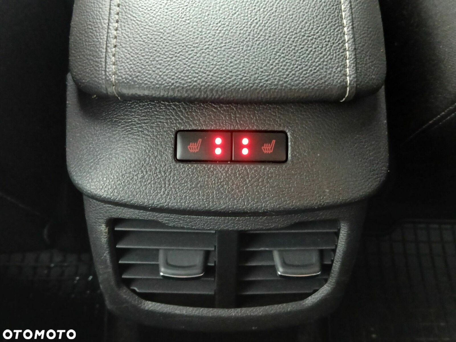 Ford Mondeo 2.0 Hybrid Titanium - 29