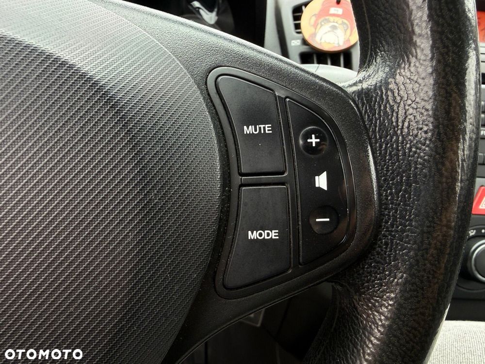 Kia Ceed - 28