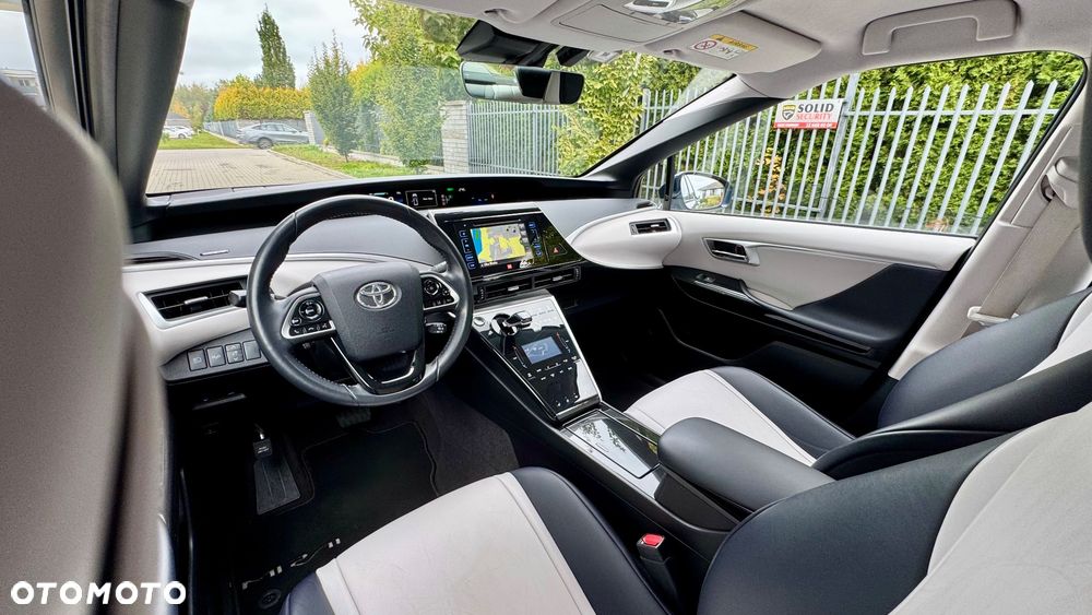 Toyota Mirai - 9
