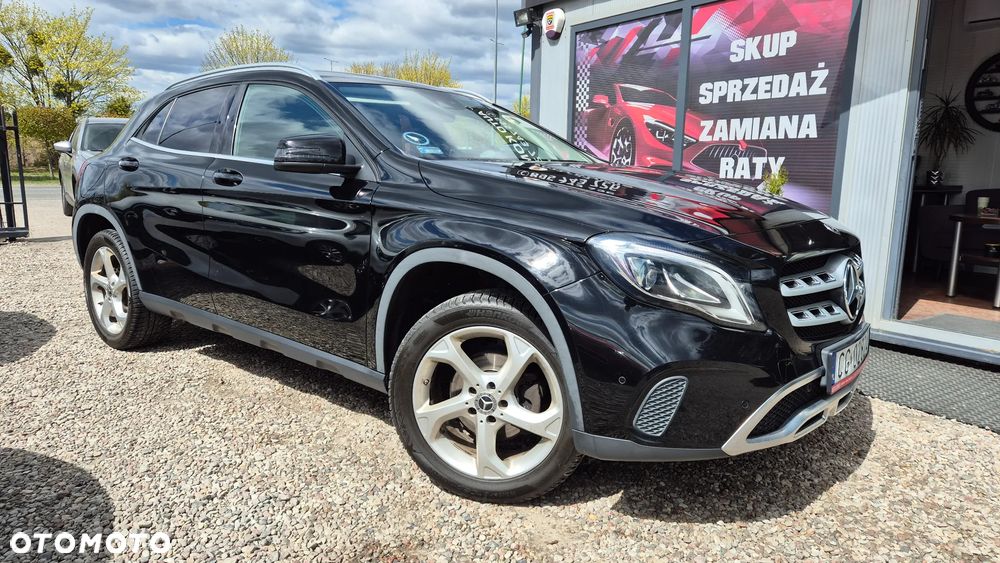 Mercedes-Benz GLA 200 7G-DCT AMG Line - 16