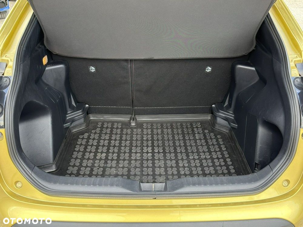 Toyota Yaris Cross - 17