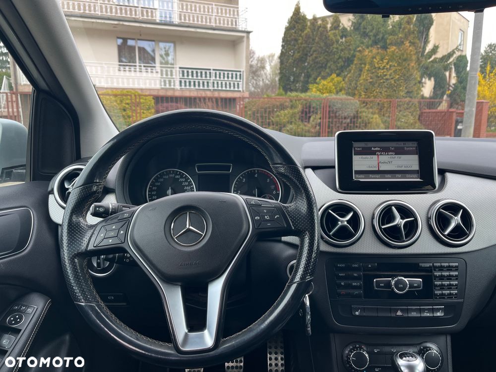 Mercedes-Benz Klasa B 180 CDI (BlueEFFICIENCY) - 10
