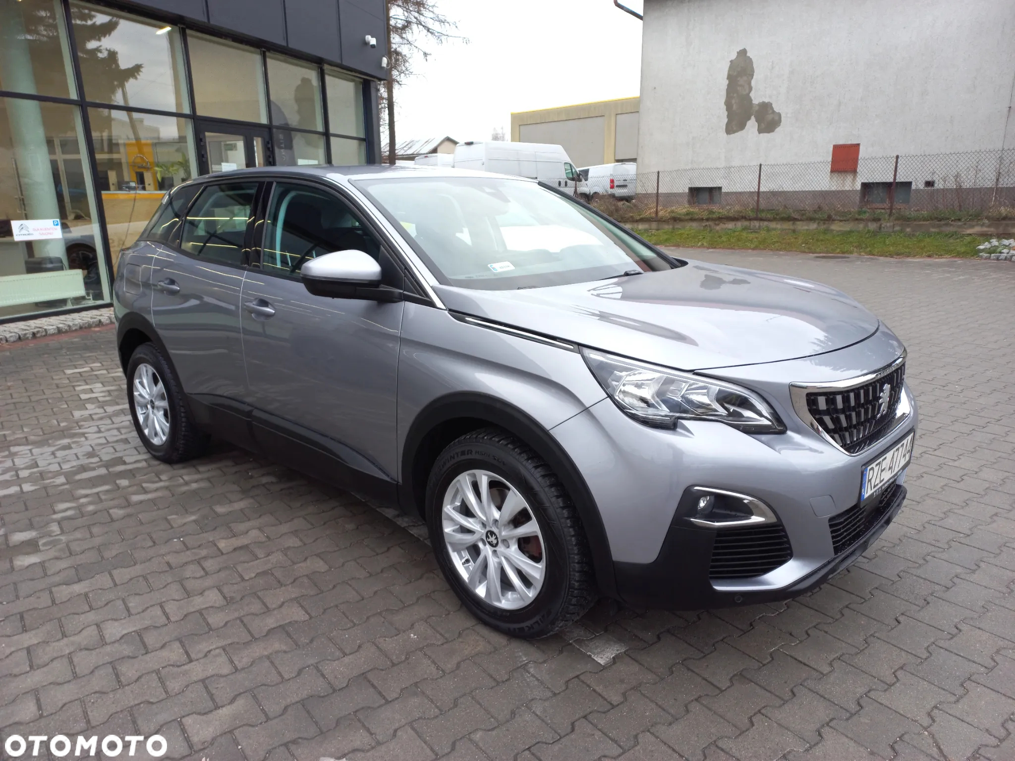 Peugeot 3008 1.2 PureTech Active S&S - 4