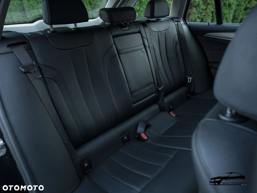 BMW Seria 5 520d - 27