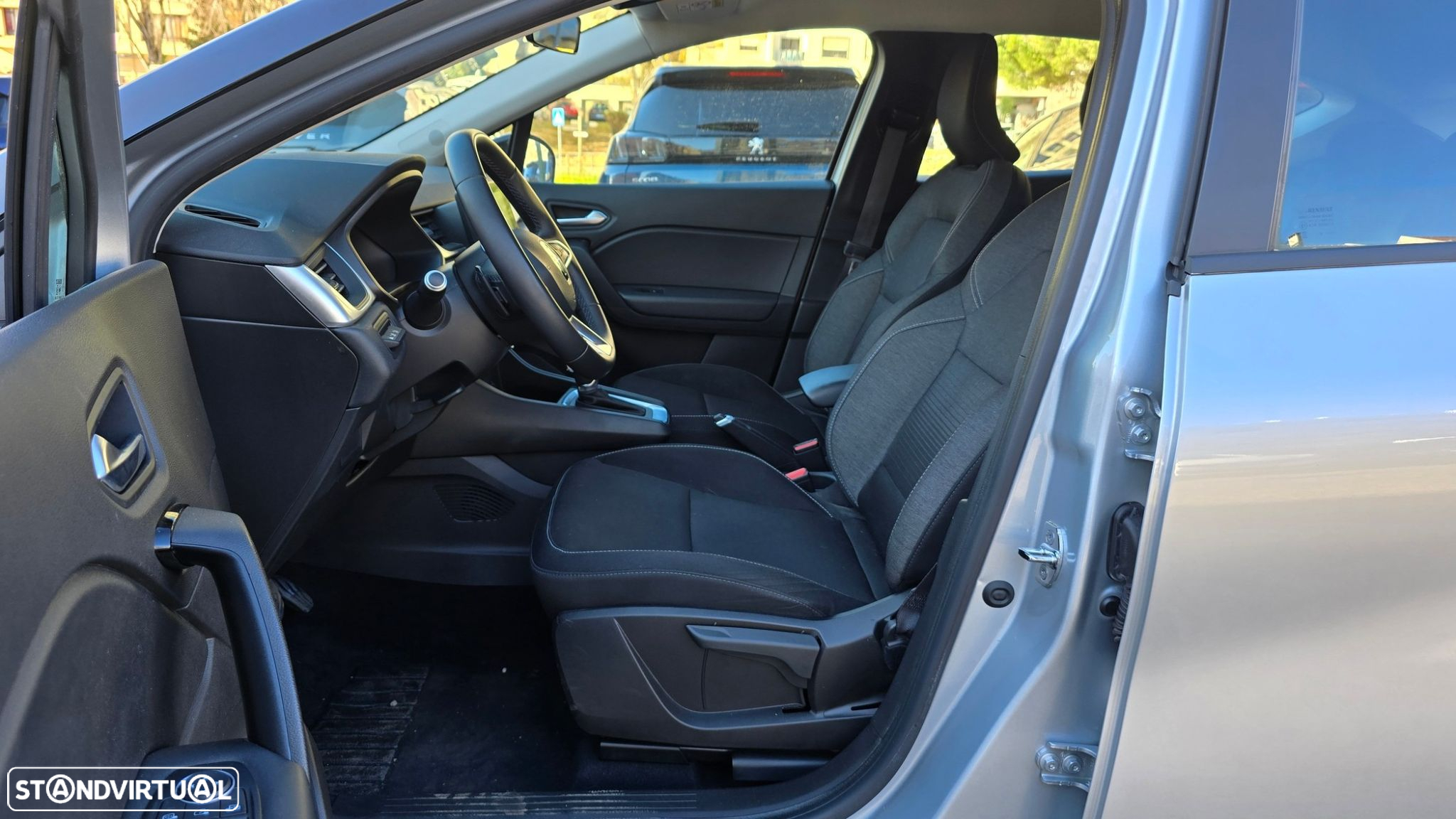 Renault Captur - 37