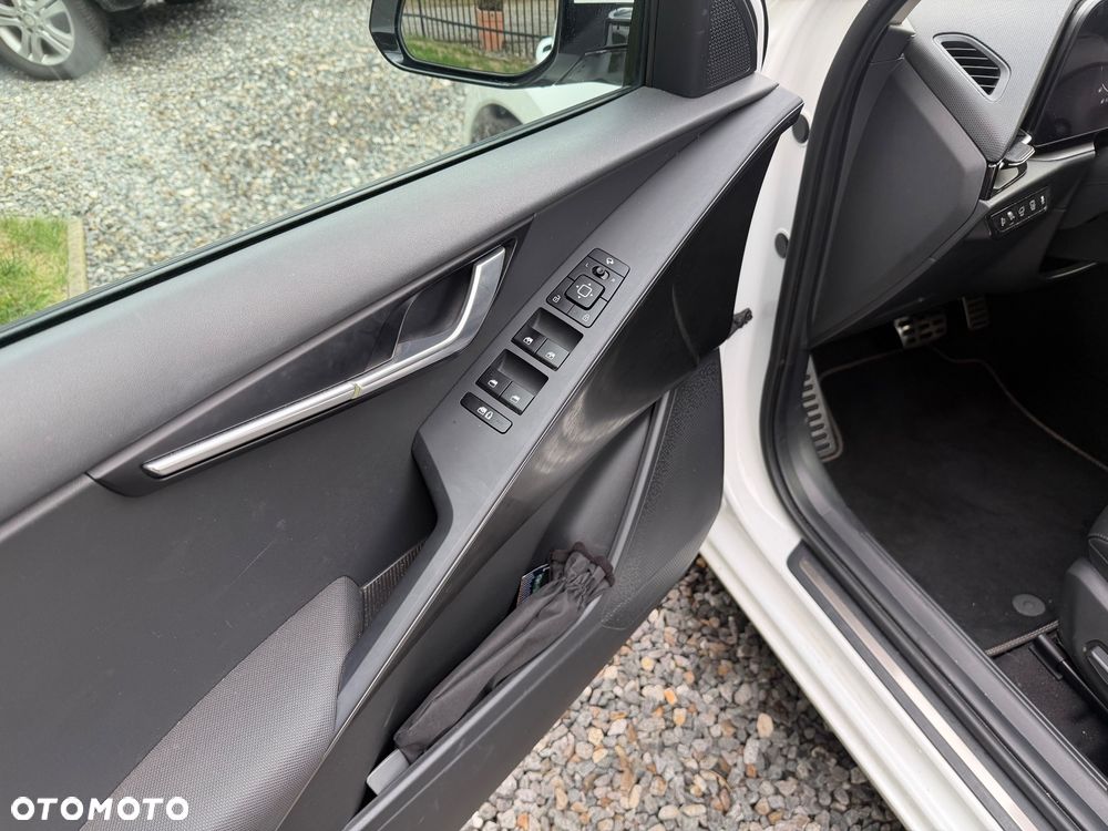 Kia Niro 1.6 GDI Hybrid Business Line - 18