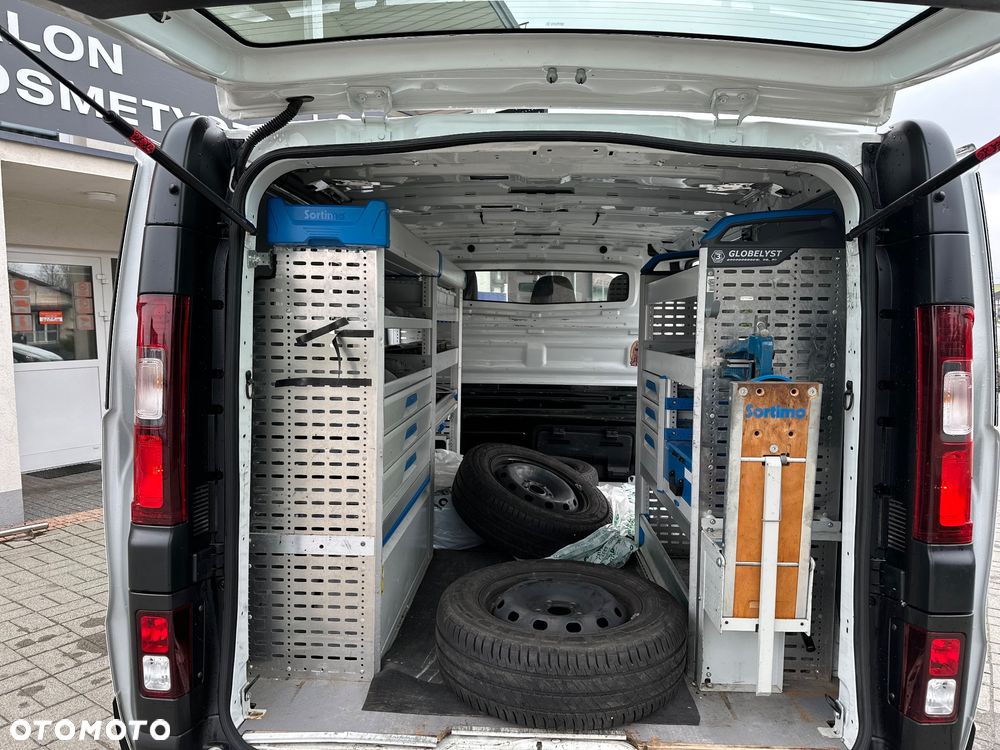 Opel Vivaro - 32