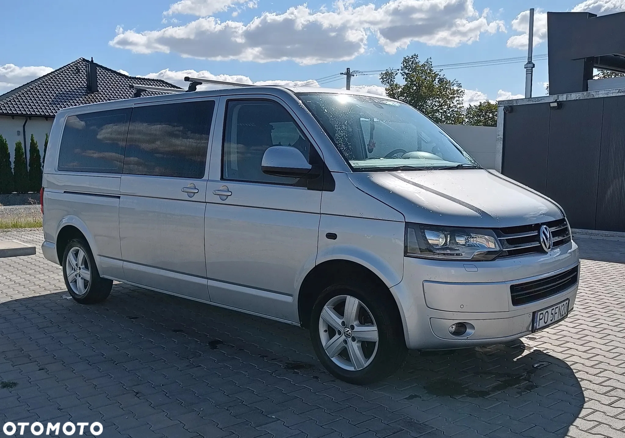 Volkswagen Caravelle - 2