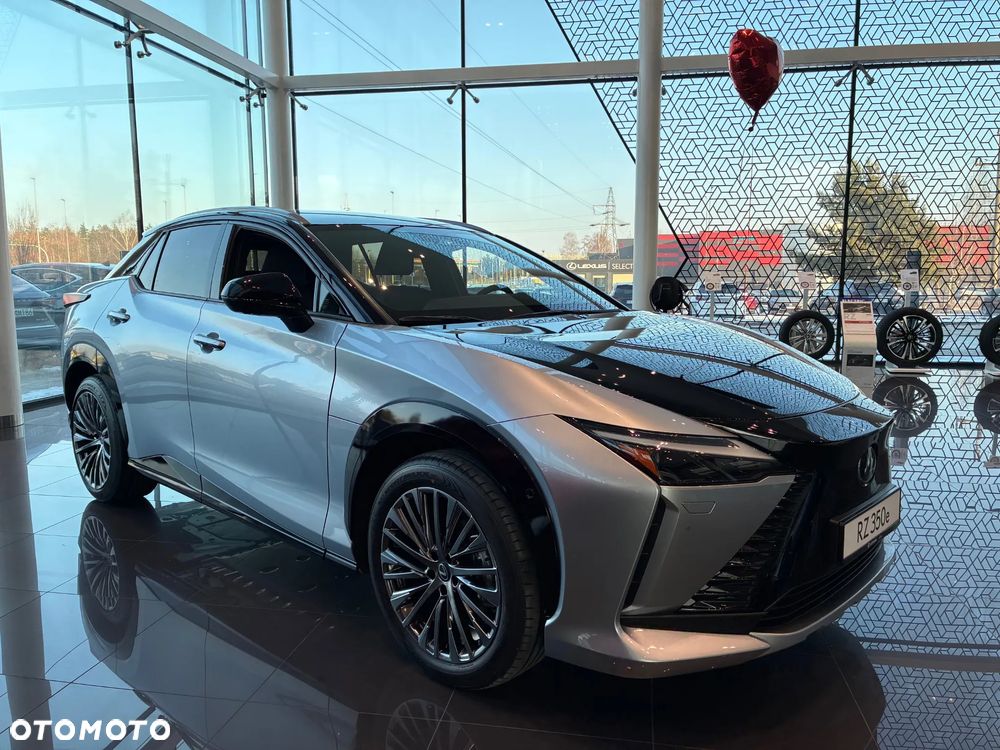 Lexus RZ - 9
