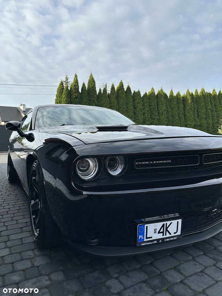 Dodge Challenger - 4
