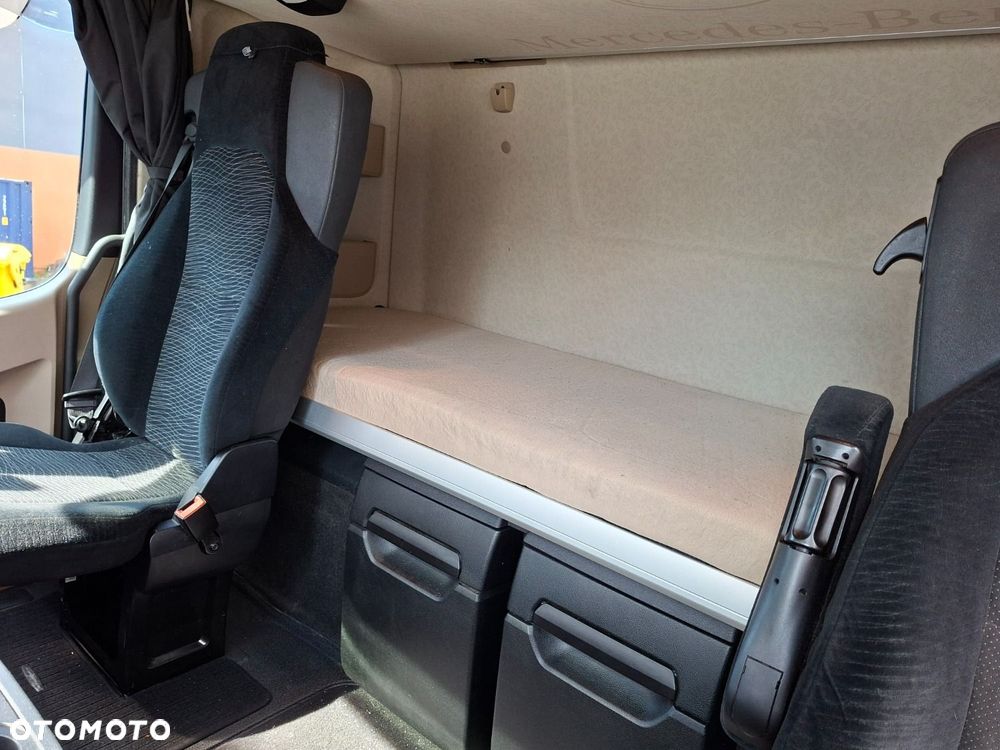 Versalift Actros 1845 - 15