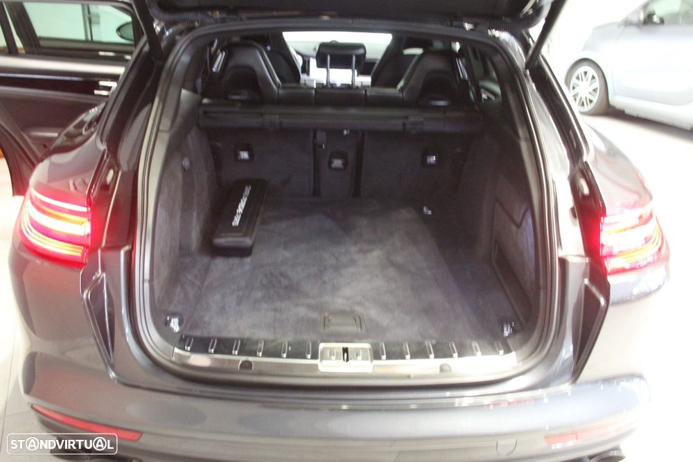 Porsche Panamera Sport Turismo 4 E-Hybrid Platinum Edition - 27