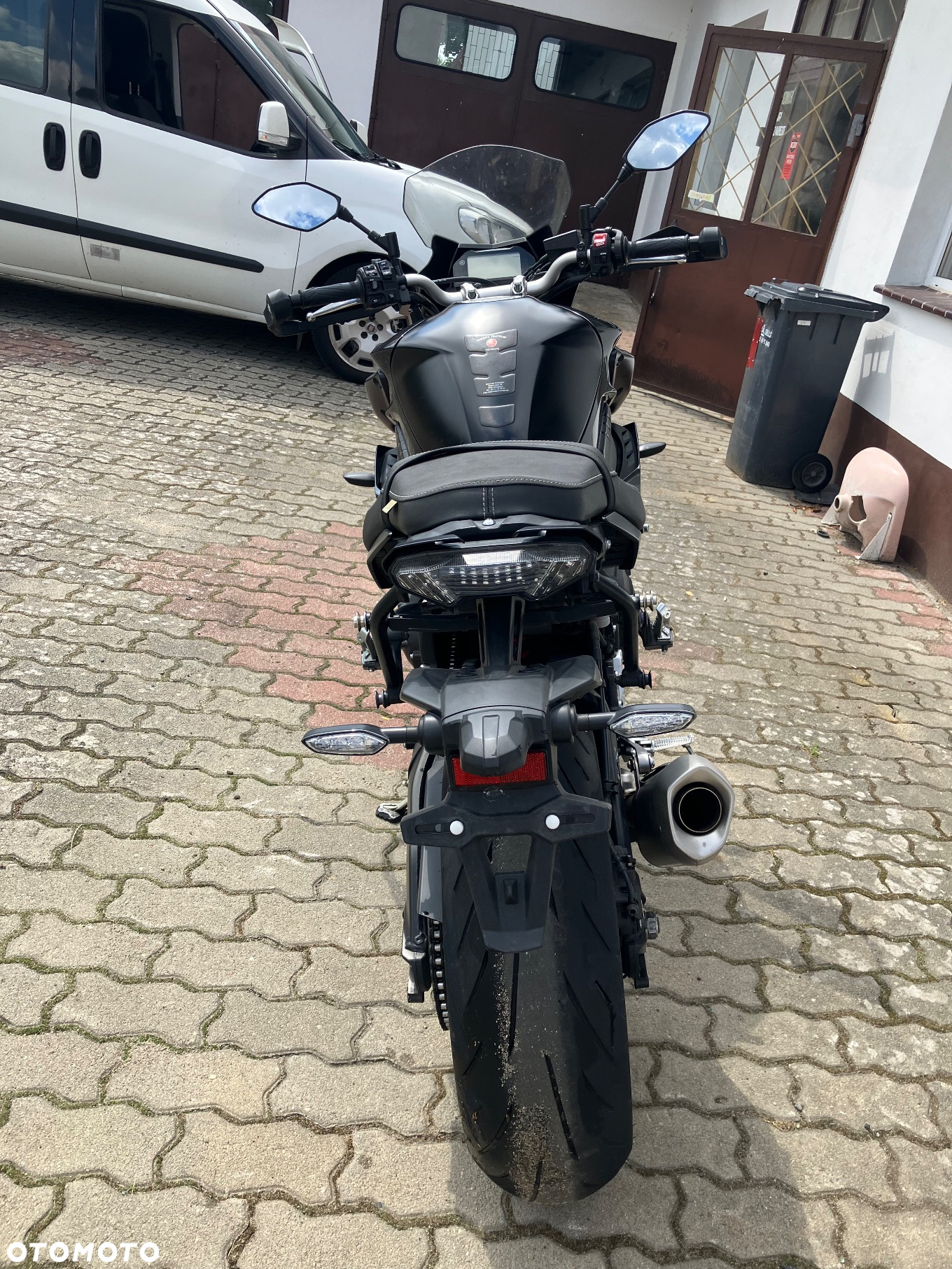 Yamaha MT - 7