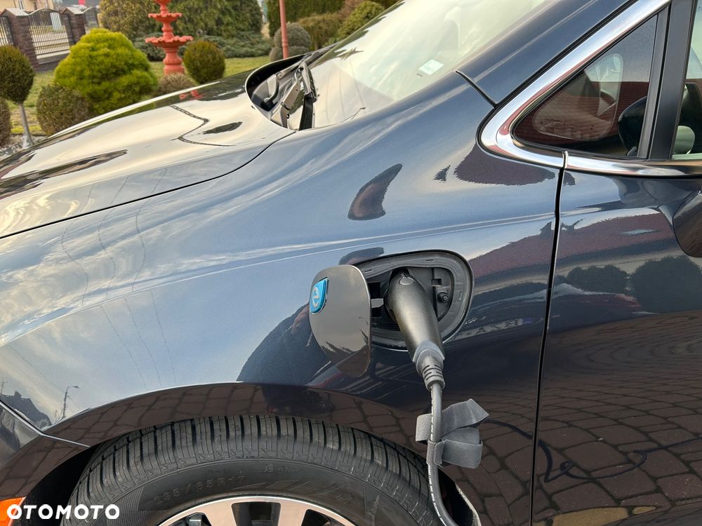 Chrysler Pacifica - 16