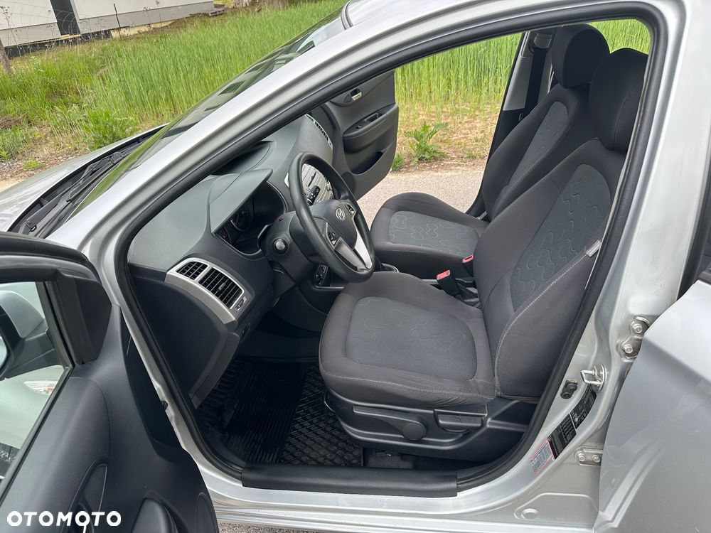 Hyundai i20 1.2 Comfort EU5 - 16