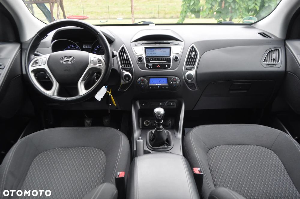Hyundai ix35 1.6 2WD Fifa World Cup Edition - 25