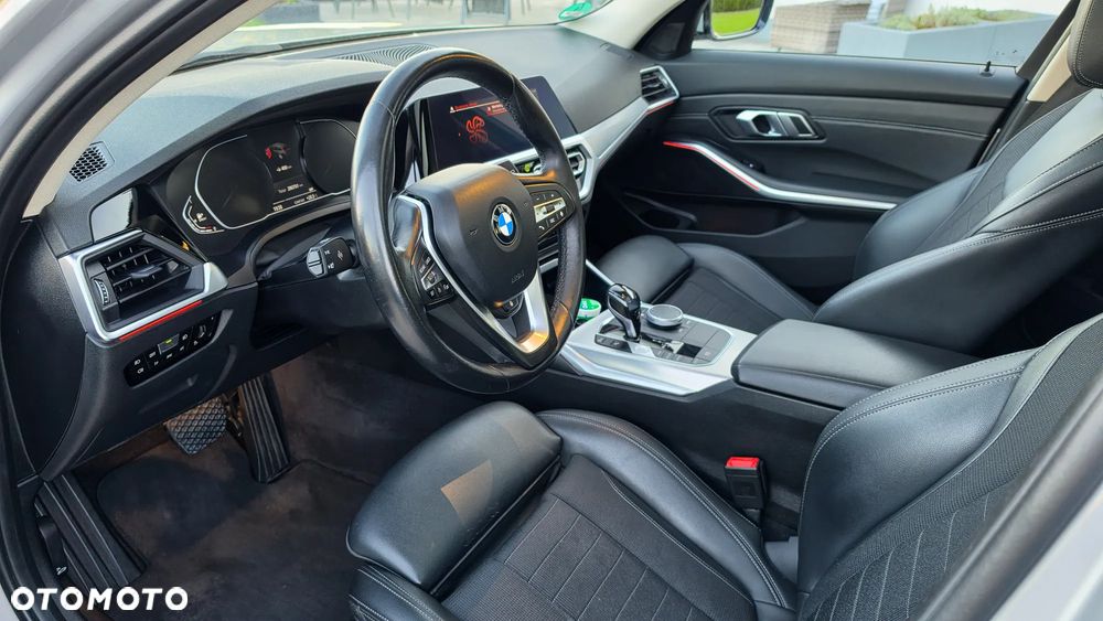 BMW Seria 3 318d Edition M Sport Shadow - 18