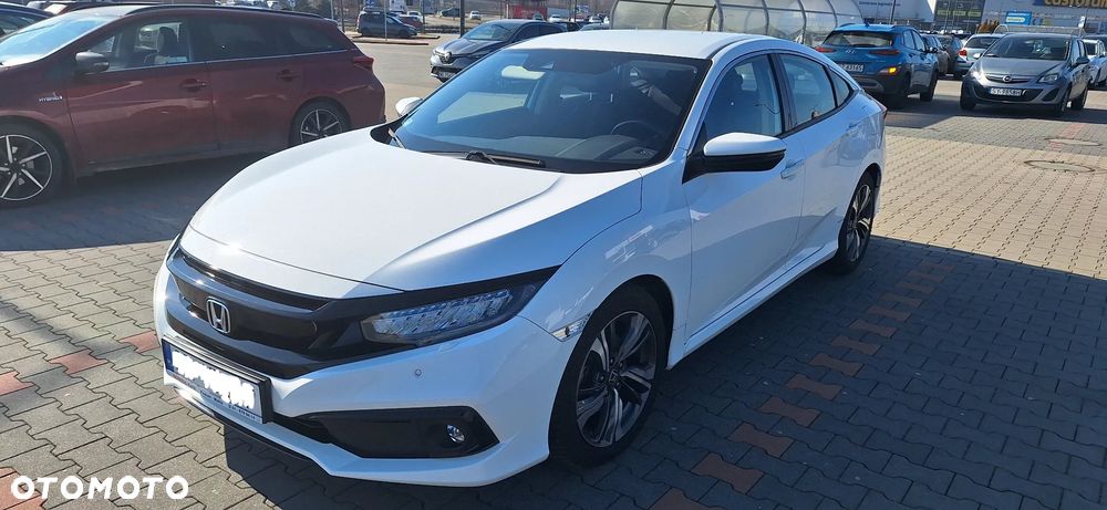 Honda Civic 1.5 T Elegance CVT - 2