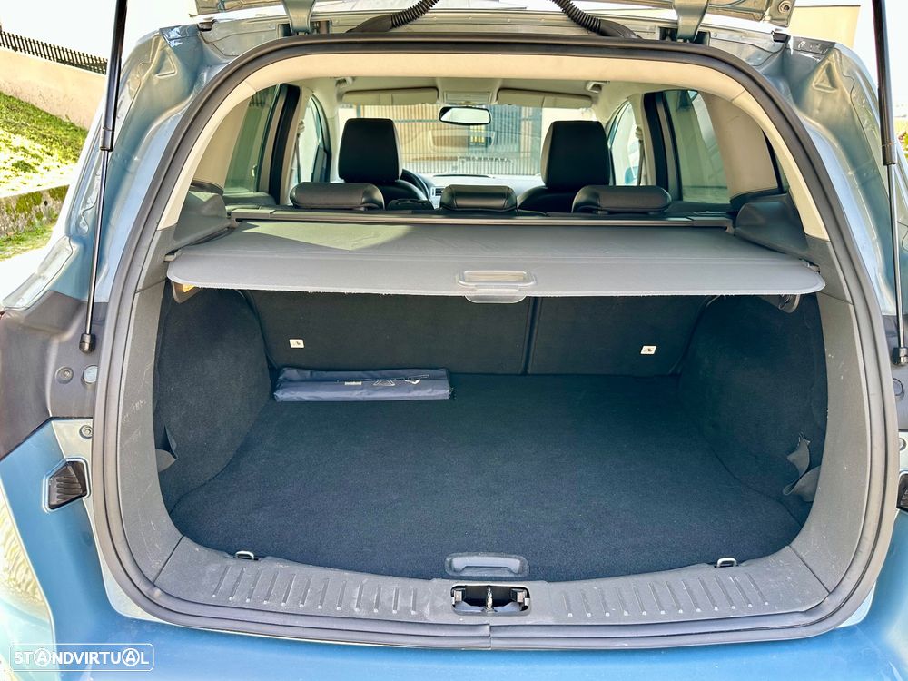 Ford Kuga 2.0 TDCi Titanium - 27