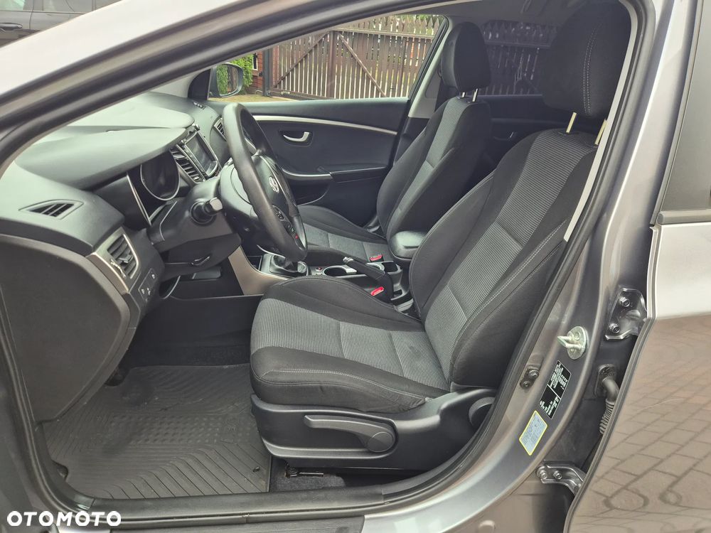 Hyundai i30 - 12
