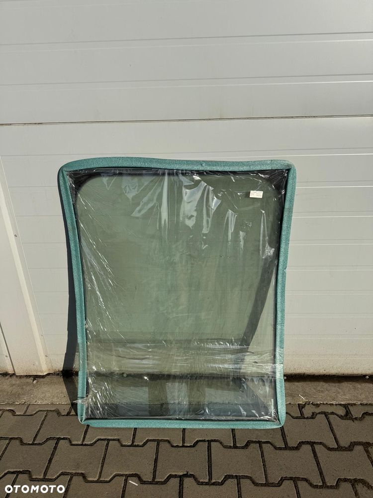 Szyba czołowa koparka Liebherr nr 10664698 - 1