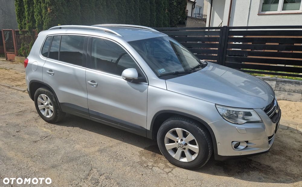 Volkswagen Tiguan - 2