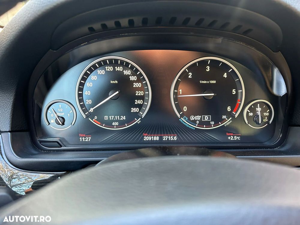 BMW Seria 5 520d xDrive AT - 28