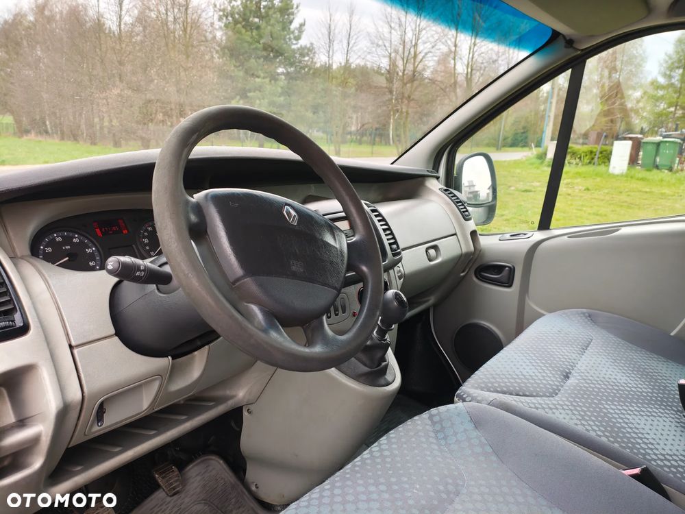 Renault Trafic - 18