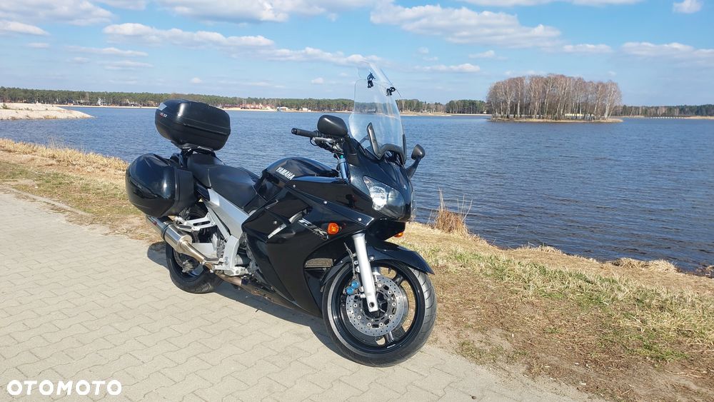 Yamaha FJR - 2