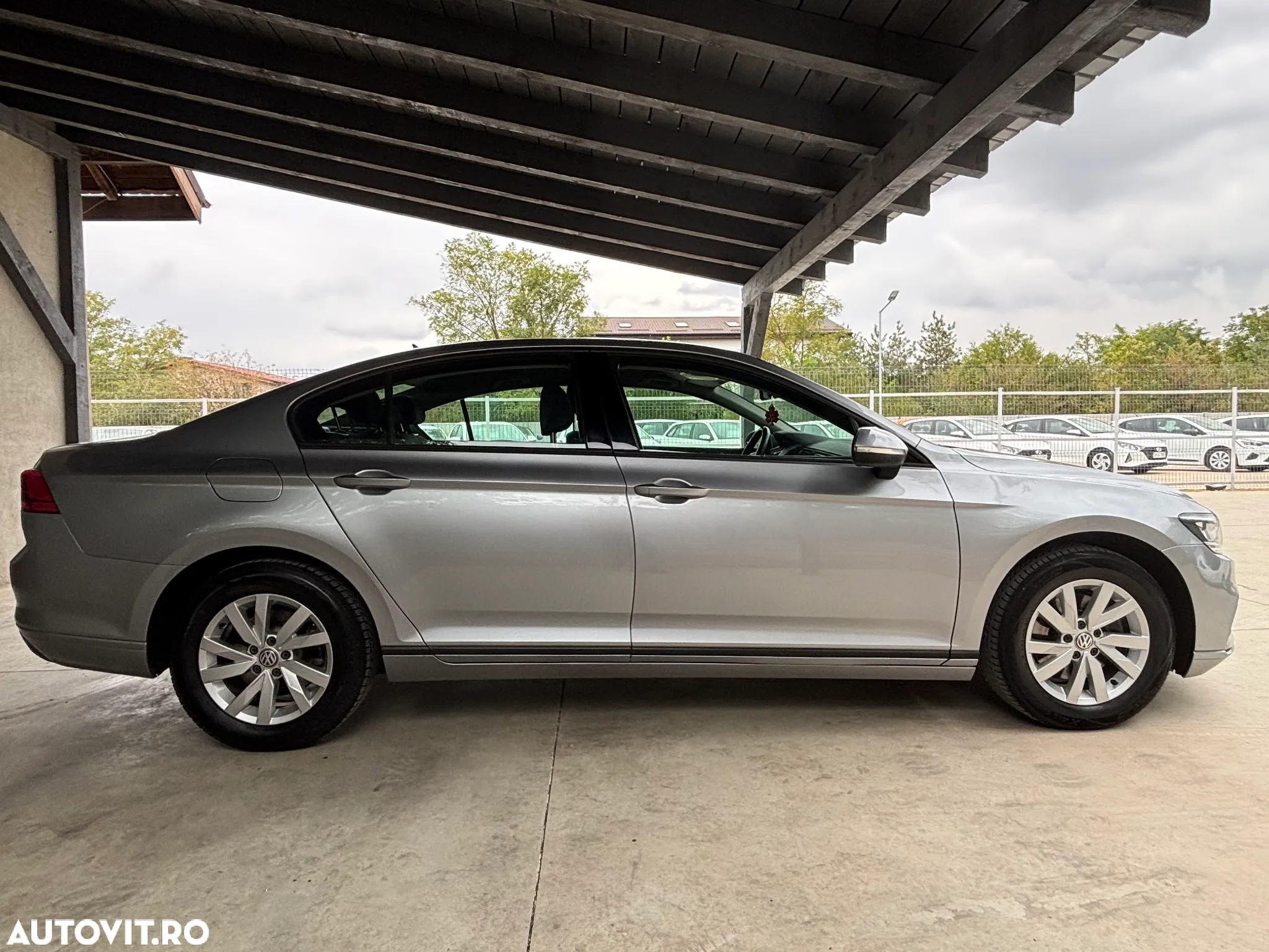 Volkswagen Passat Variant 1.5 TSI ACT OPF DSG Comfortline - 11