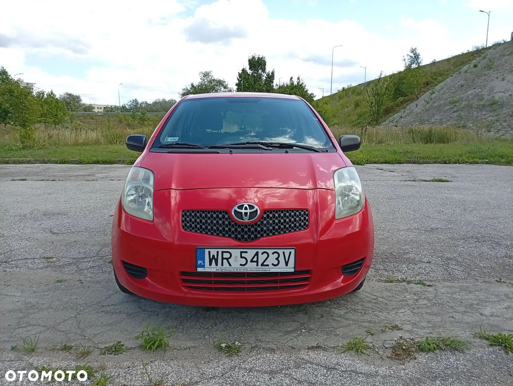Toyota Yaris 1.0 Terra - 2