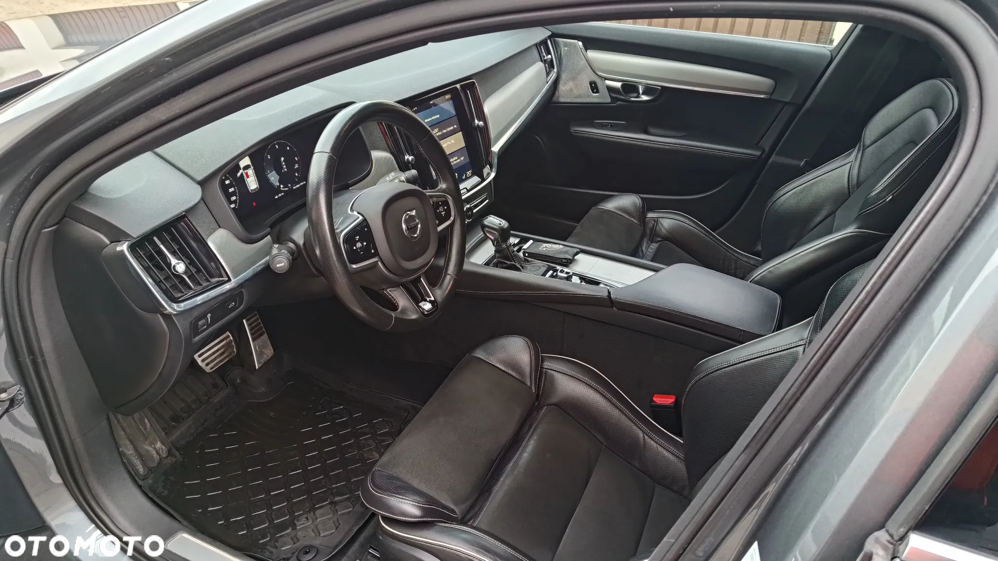Volvo V90 D4 Geartronic R Design - 19