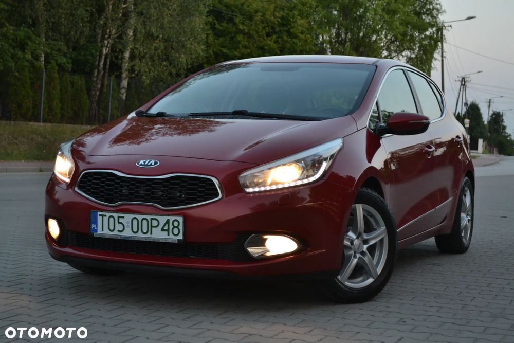 Kia Ceed 1.6 GDI Platinum Edition - 25