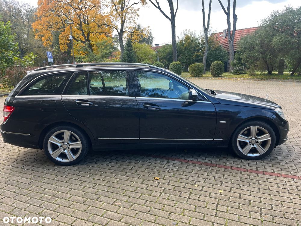 Mercedes-Benz Klasa C 320 CDI DPF 7G-TRONIC Elegance - 10
