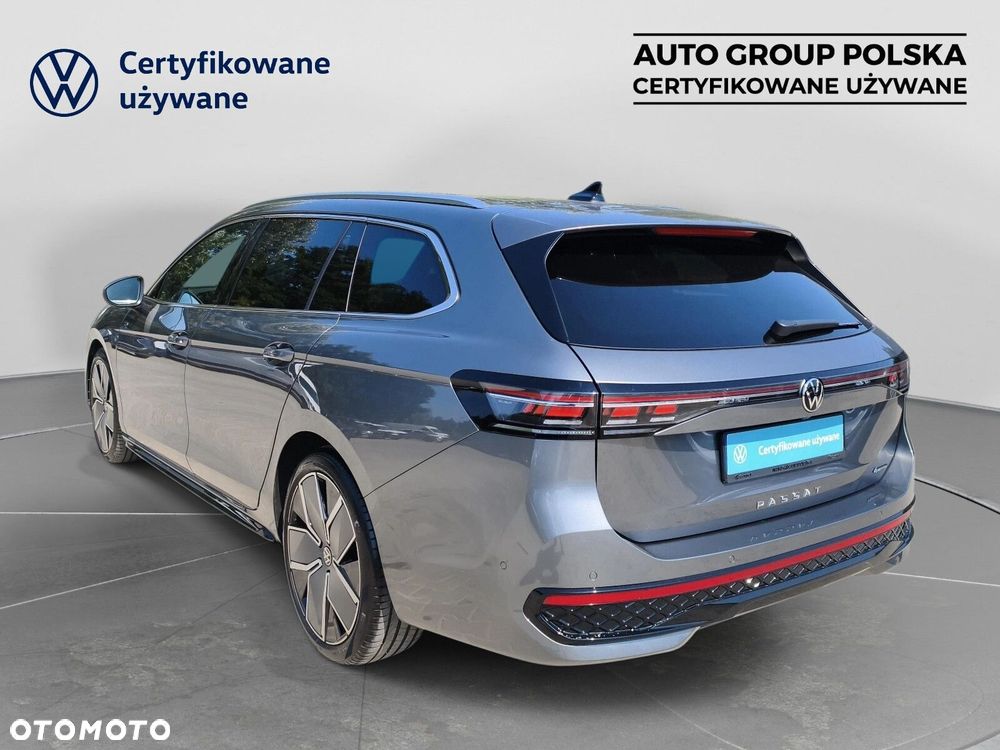 Volkswagen Passat Variant 2.0 TSI 4Mot R-Line DSG - 3
