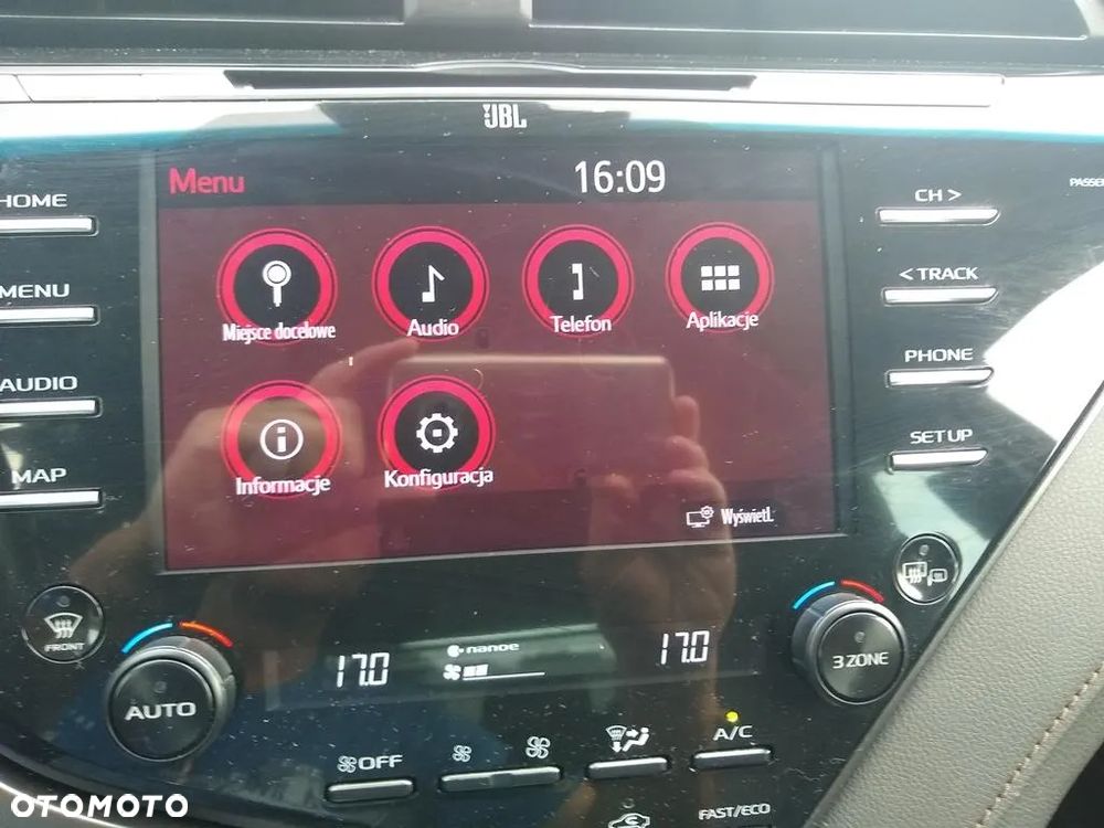 Toyota Camry ver-2-5-hybrid-executive-cvt - 30