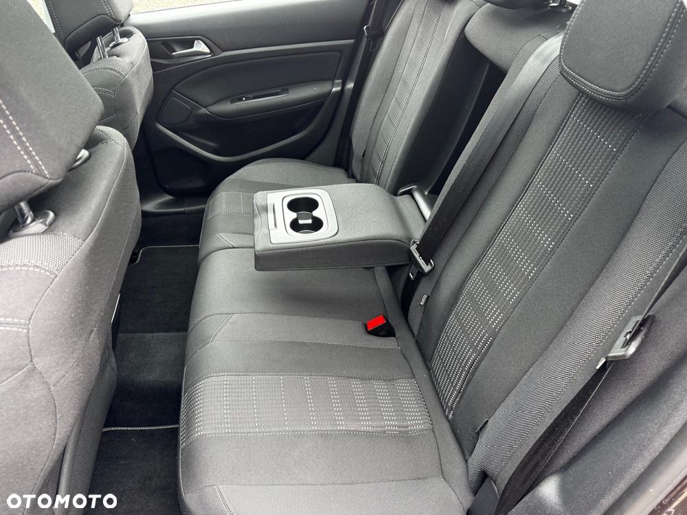 Peugeot 308 BlueHDi 150 Stop & Start Niveau 2 Business-Line - 26